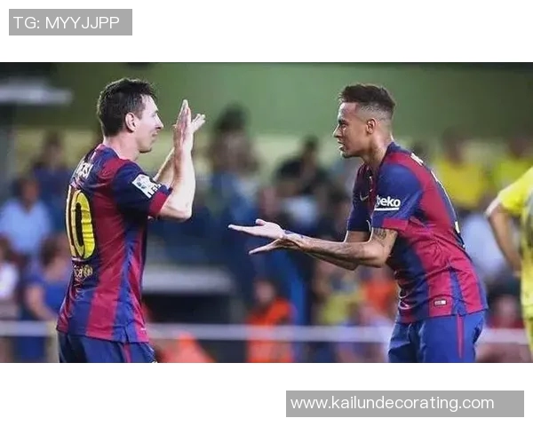 内马尔展现魅力风采足球明星西服造型引领时尚潮流